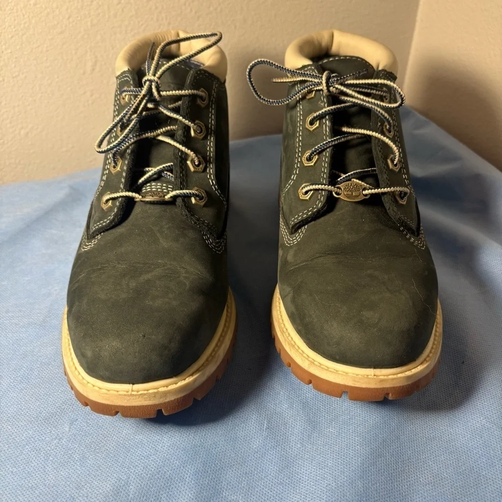 Timberland Women's Nellie Waterproof Chukka Boot in blue nubuck leather NWOT